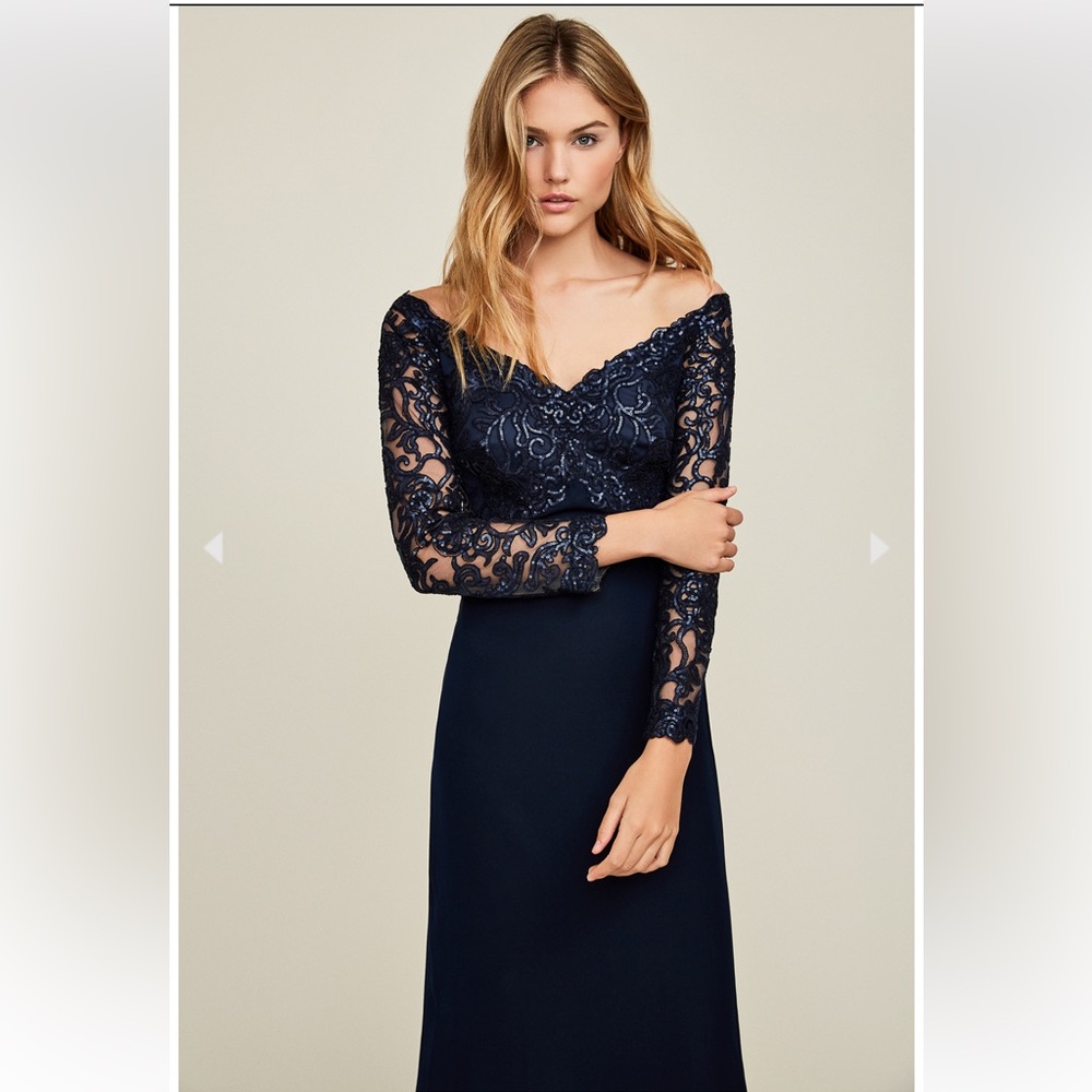 Tadashi Shoji - Allyson Evening Gown in Navy - Size 6 - Picture 1 of 6
